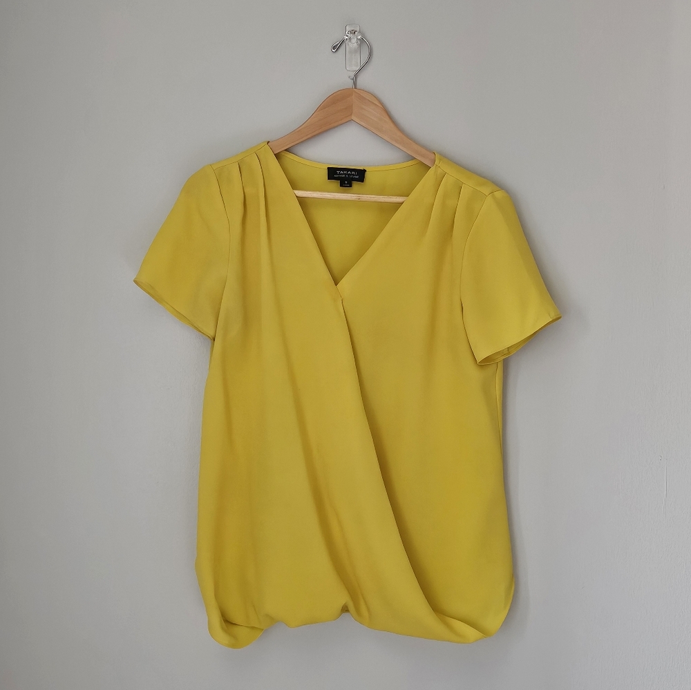Yellow short-sleeved Tahari Blouse (size Small)
